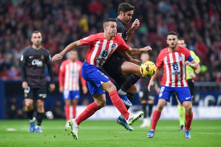 NBA球员合同更新及薪资排行榜（NBA球员合同动态与薪资排名一览）