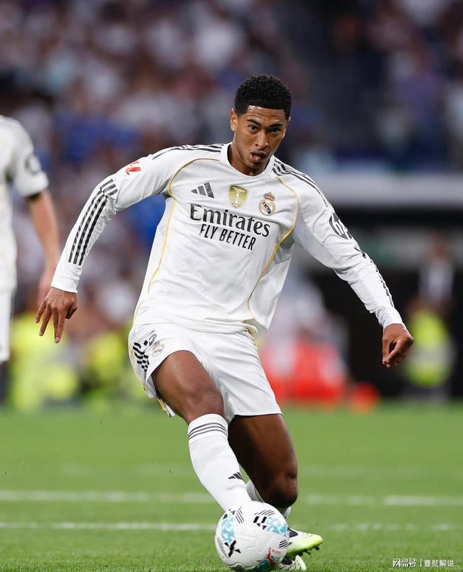 记者：申花队已于昨晚返回上海，迎来5天假期进行休整（记者：申花昨夜返沪，开启为期5天的假期休整）