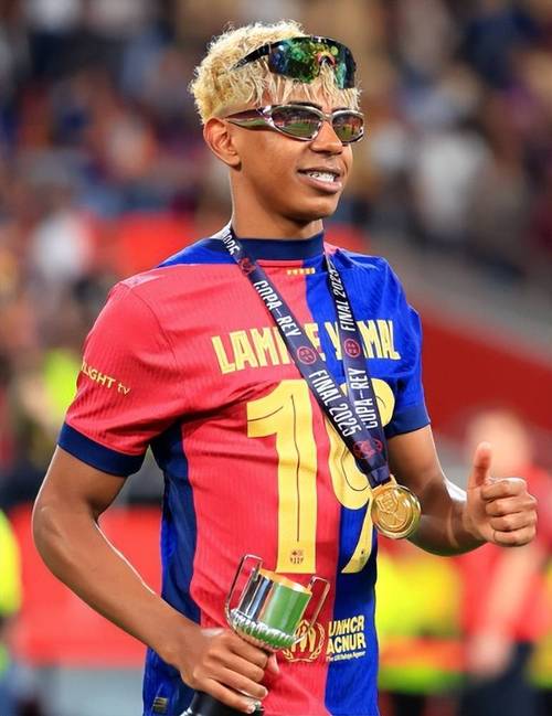 周二002 亚冠精英 柔佛VS上海海港：比分预测（周二002 亚冠焦点战 柔佛对上海海港：比分前瞻）