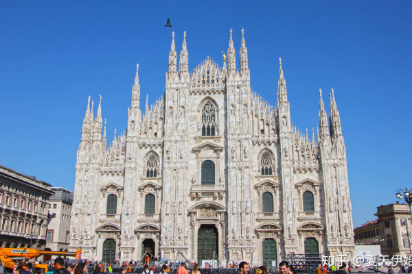 意媒：库普梅纳斯转型中卫表现亮眼，尤文中场补强成当务之急（意媒：库普梅纳斯改打中卫惊艳发挥，尤文中场补强迫在眉睫）