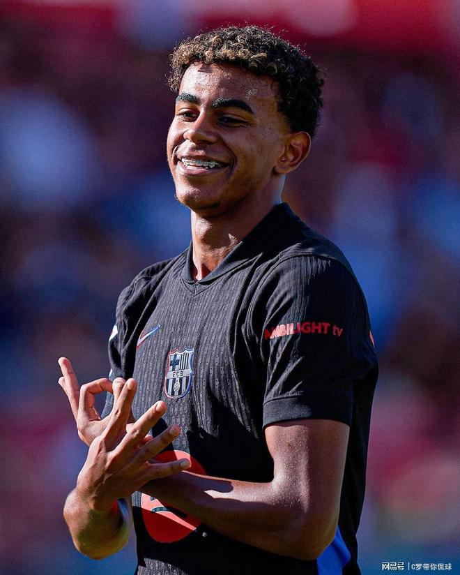 渝媒介绍重庆铜梁龙冲超庆典：也是新股东形象的首次集中展示（重庆媒体解读铜梁龙冲超庆典：新股东形象首次集中亮相）