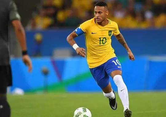 手感火热！布伦森17中9砍下33分&第三节独拿20分（布伦森火力全开！17投9中轰下33分，第三节独取20分）