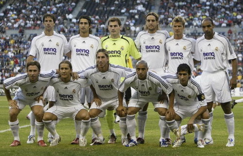 2025／26赛季英超：利物浦崩溃安菲尔德！上届冠军俯冲保级区（2025／26英超：安菲尔德失守，利物浦崩盘，上季冠军跌入保级区）