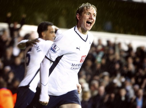 4场贡献3球3助，亚马尔当选西甲11月最佳球员（亚马尔4场斩获3球3助，加冕西甲11月最佳球员）