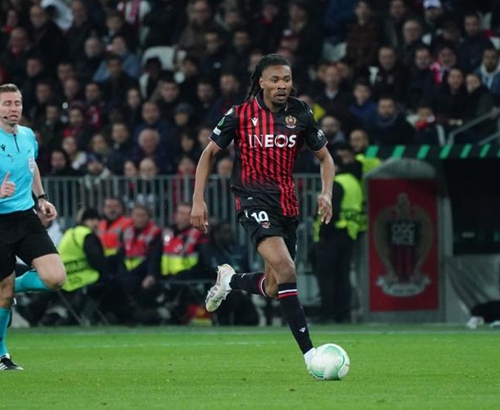 麦肯尼：没能拿下3分很遗憾；新教练带来了新的理念和活力（麦肯尼：错失三分令人惋惜，新帅注入全新理念与活力）