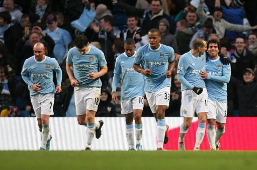 中超球队阵容分析：武汉三镇近期变化,（武汉三镇阵容新动向：中超近期变化解析）