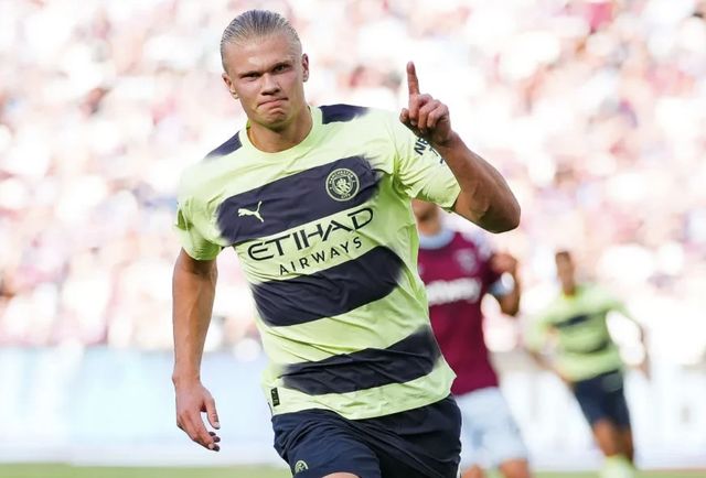 前热刺球探金认为拉什福德缺乏忠诚，不打算签下他，尽管热刺对他的转会传闻不断。（前热刺球探金称拉什福德欠缺忠诚，虽转会传闻不止仍拒签）