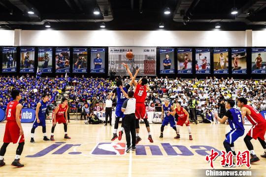 每体：巴萨考虑明年夏天去巴西进行季前训练和比赛（每体：巴萨或于明夏赴巴西进行季前备战与热身赛）